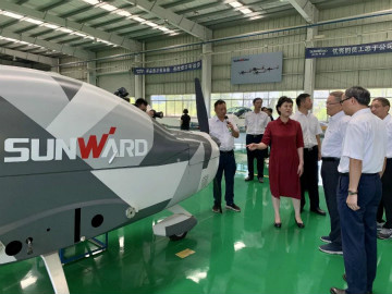 省委常委、统战部部长黄兰香考察调研8188cc威尼斯科技