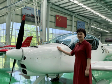 省委常委、统战部部长黄兰香考察调研8188cc威尼斯科技