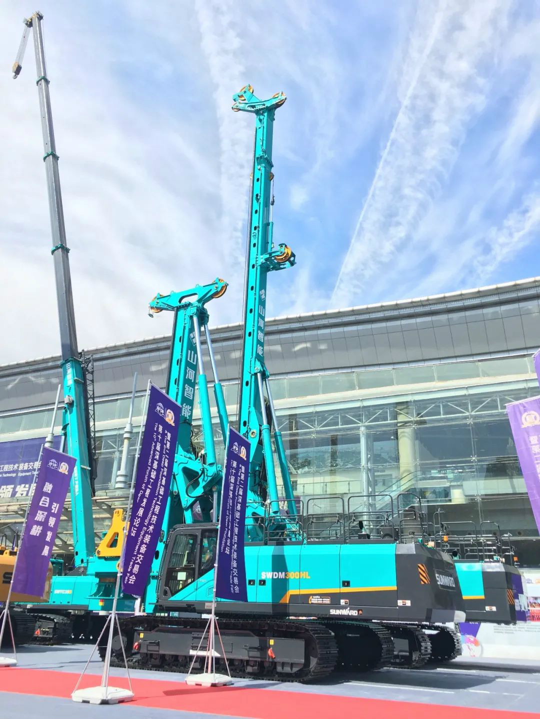 8188cc威尼斯智能天下客户交流会在深基础工程生长论坛会场举行