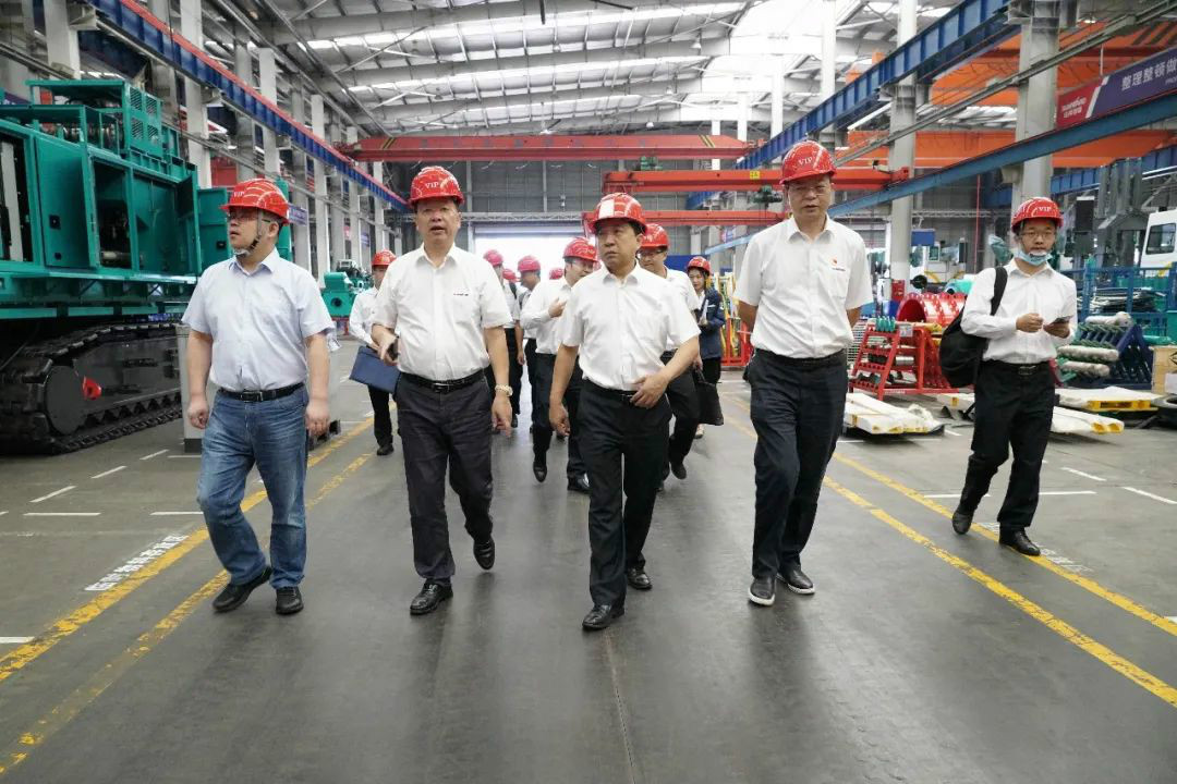 中铁装备赵华总司理莅临8188cc威尼斯智能交流