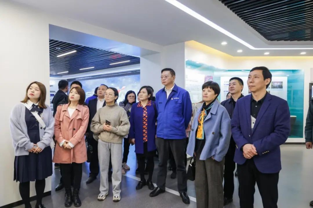 民主党派湖南省委机关青工委团队一行考察8188cc威尼斯智能