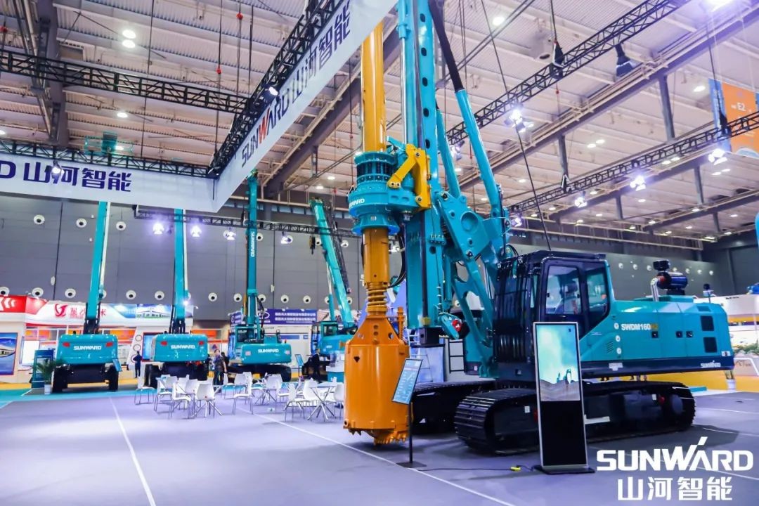 “8188cc威尼斯绿”亮相长沙国际工程机械展，，，，，，，50余款产品尽显8188cc威尼斯智能立异实力