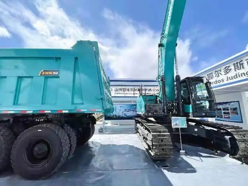 8188cc威尼斯智能绿巨人闪亮登场鄂尔多斯国际煤博会