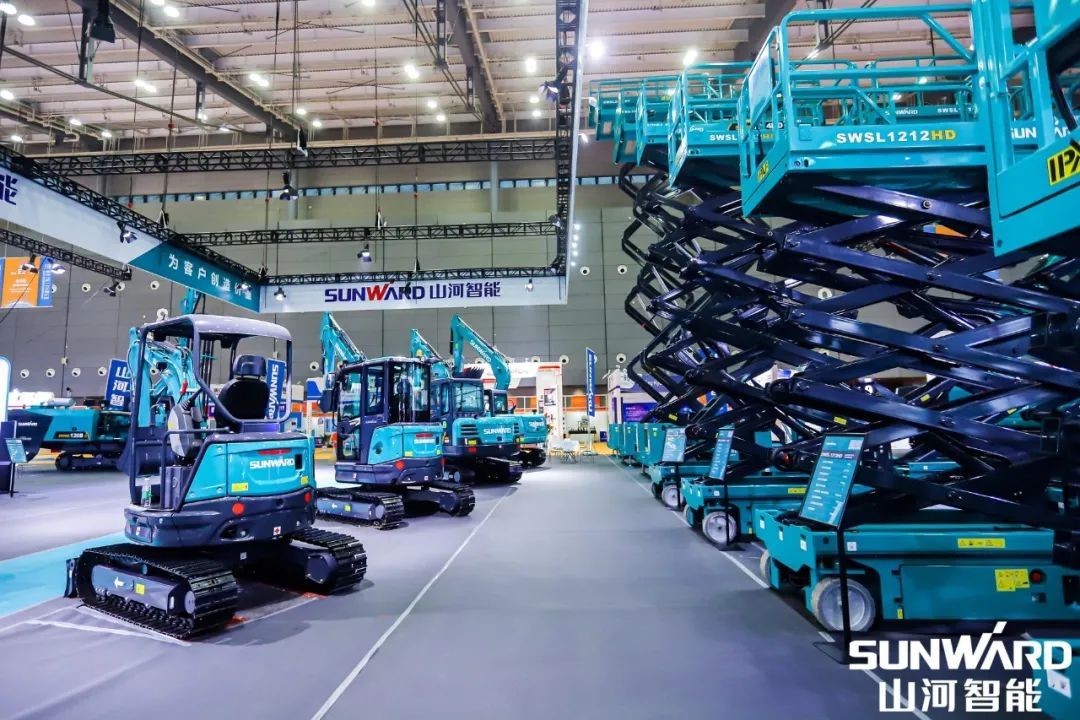 “8188cc威尼斯绿”亮相长沙国际工程机械展，，，，，，，50余款产品尽显8188cc威尼斯智能立异实力