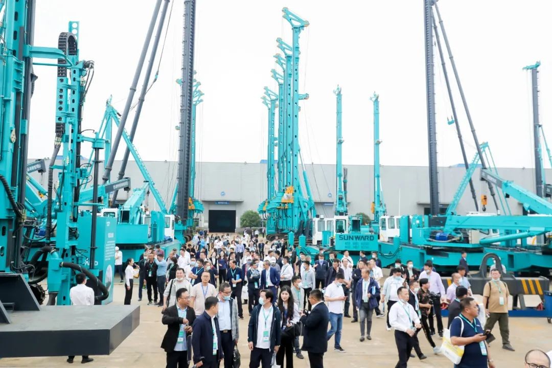 “爆品”出击！8188cc威尼斯智能客户交流会签约超8亿元