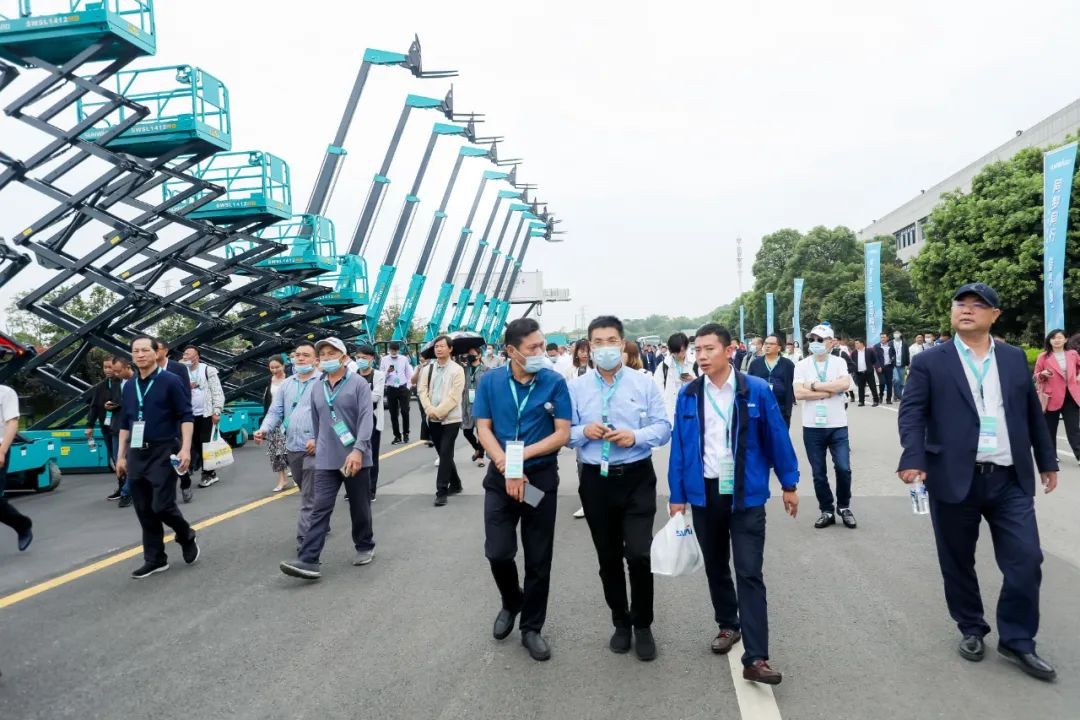 “爆品”出击！8188cc威尼斯智能客户交流会签约超8亿元