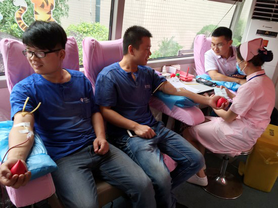 血液毗连你我大爱感动星城——记8188cc威尼斯智能2016年夏日无偿献血活动