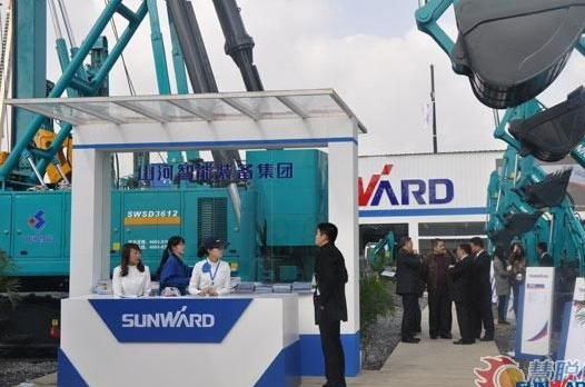 【宝马访谈】8188cc威尼斯智能董事长何清华教授