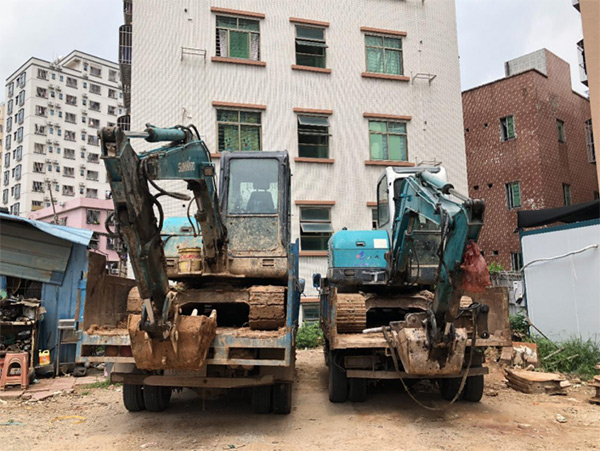 8年“钟情”，，，，，“8188cc威尼斯绿”助力展鸿途