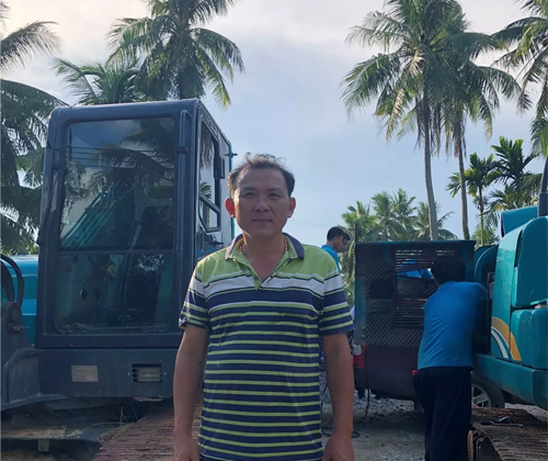 作为村里的创富标杆，，，，陈老板的∶院爱将”事实是谁？？？？？