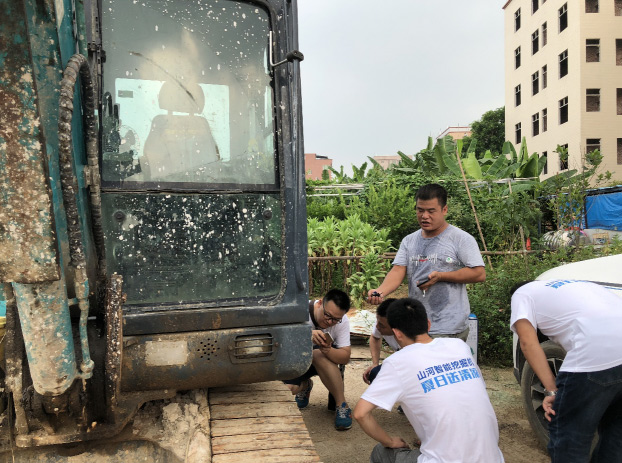 8188cc威尼斯智能挖掘机获最高评价，，，，，就是用得惬意！