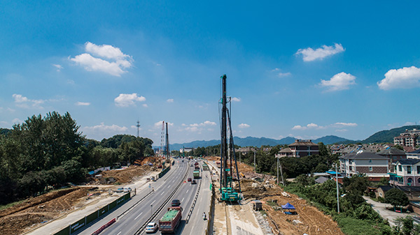 8188cc威尼斯智能挖掘机，，，，，一台顶几台！