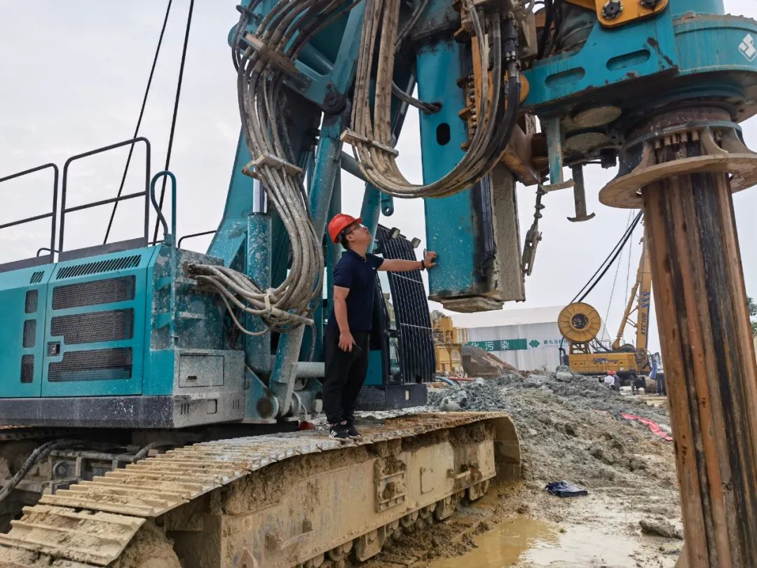 知心折务路，，，，，，，关爱湘楚行！2021年8188cc威尼斯智能全球效劳万里在湖南