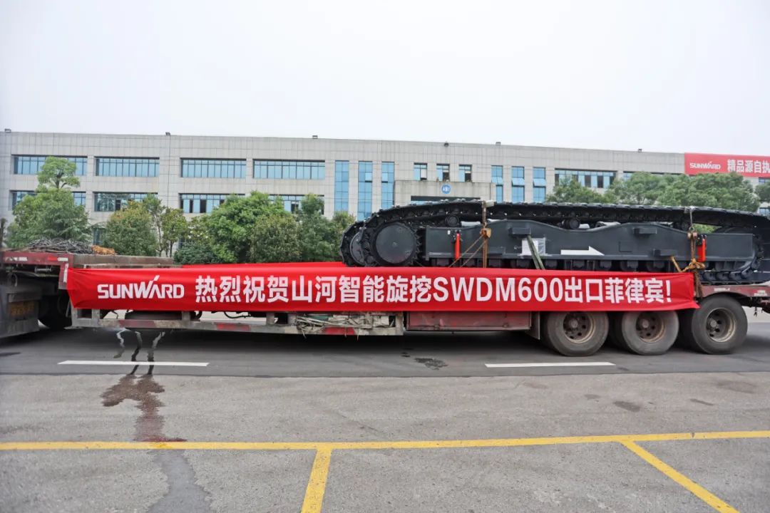 8188cc威尼斯智能最大旋挖钻机出口菲律宾，，，，开启拓展外洋市场新篇章