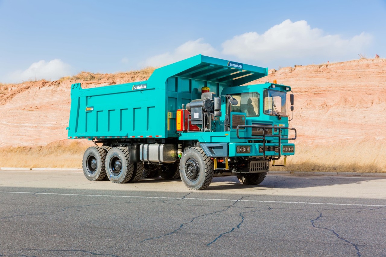 批量出口印度尼西亚！8188cc威尼斯智能矿卡征战矿山前线