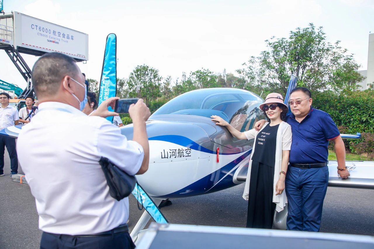 逛展超热闹！8188cc威尼斯智能效果展示会高能名时势来袭