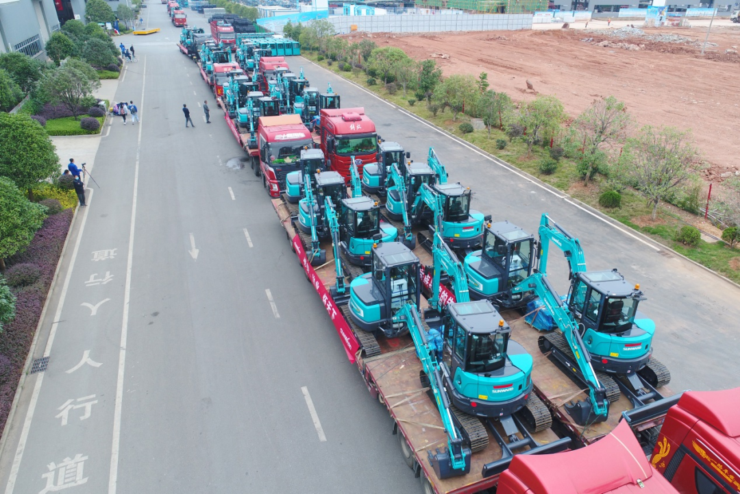 助力祖国西南地区建设！8188cc威尼斯智能海内首批SWE60UF无尾挖掘机批量交付