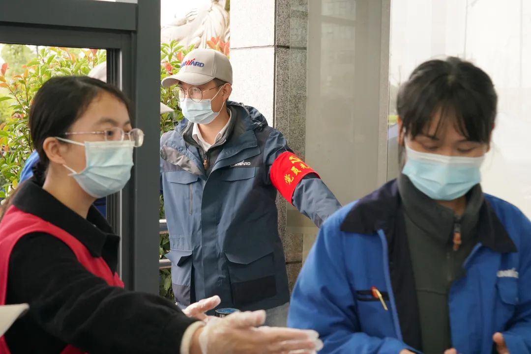 采样完成率近100%！8188cc威尼斯智能第一时间开展全员核酸检测，，，，，，，包管清静生产