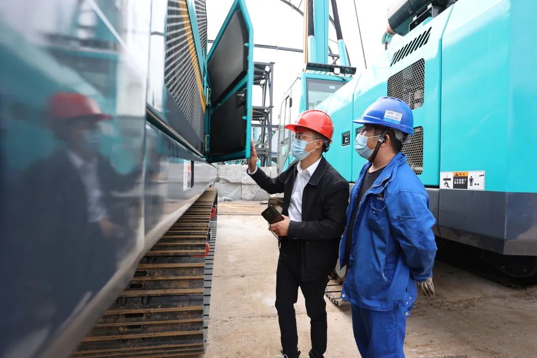 湖南日报：先行先试，，，开拓千亿美元新市。。。。。。∥沂∈椎ザ手工程机械装备出口报关 8188cc威尼斯智能装备 昨天