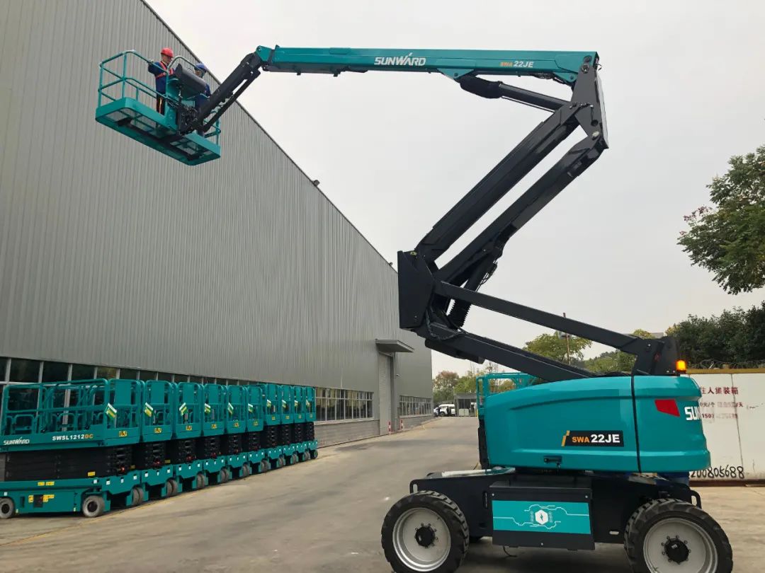 同级别作业高度最高！8188cc威尼斯智能首款自主研发电动臂式高空作业平台下线