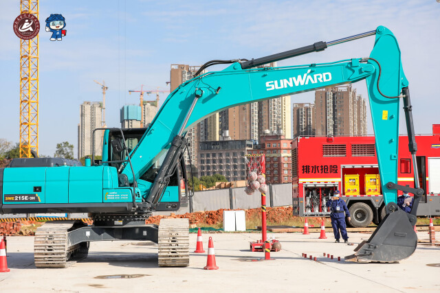 救援大比拼！8188cc威尼斯智能应抢救援队出战湖南省第三届应抢救援手艺竞赛