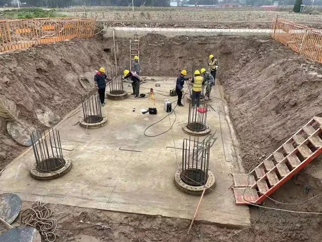 创下纪录！8188cc威尼斯智能引孔式静力压桩机首次应用于高铁项目