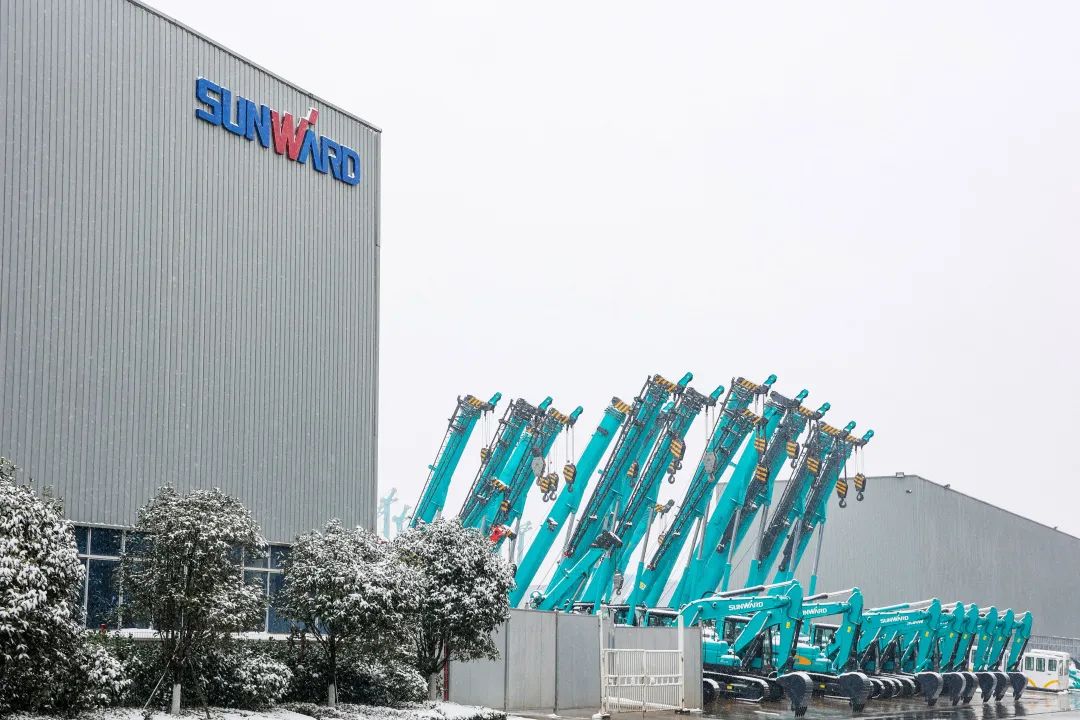 瑞雪兆有年，，，，，，，邀您共赏雪中8188cc威尼斯！