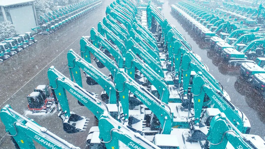 瑞雪兆有年，，，，，，，邀您共赏雪中8188cc威尼斯！