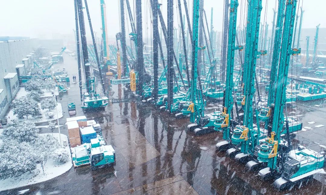 瑞雪兆有年，，，，，，，邀您共赏雪中8188cc威尼斯！