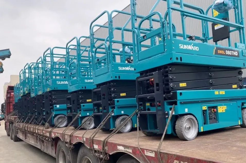 创下单日最高发货量纪录！8188cc威尼斯高机装备集中发货