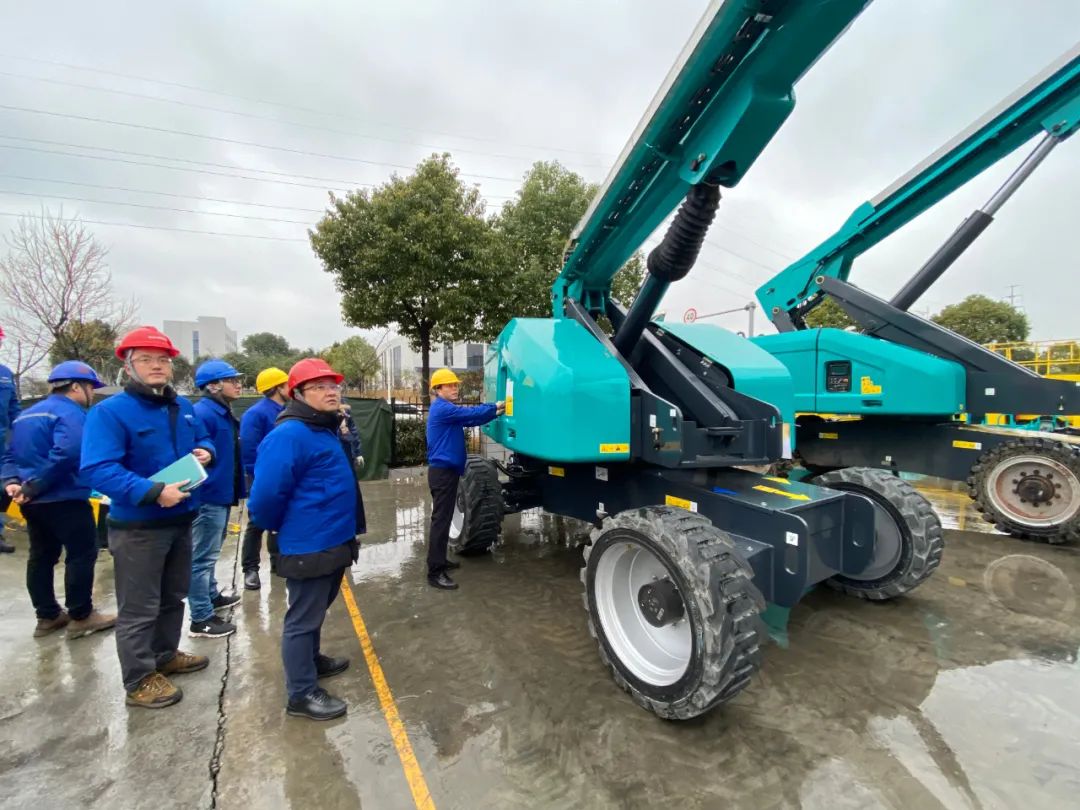 勇闯蓝海！8188cc威尼斯智能两款臂式高空作业平台正式“出道”