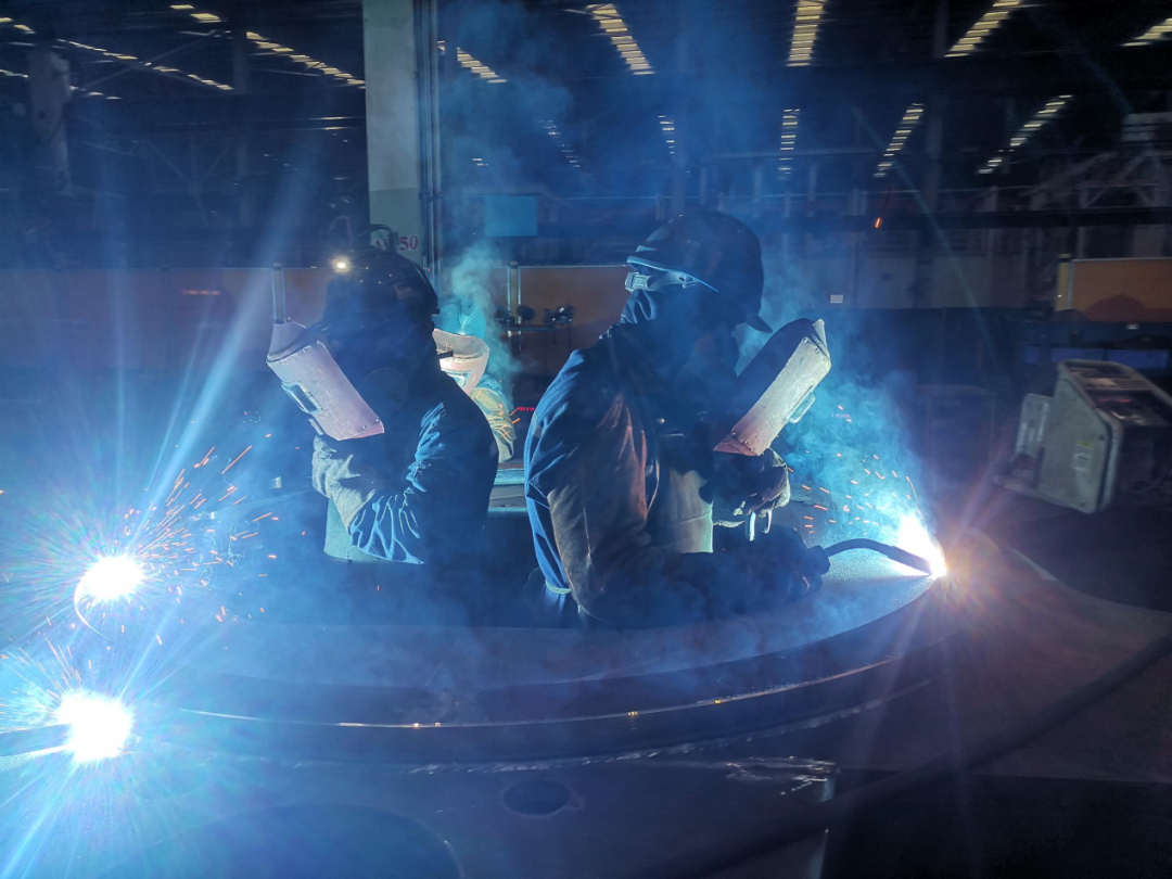 8188cc威尼斯匠心 | 一把焊枪“点亮”绚烂人生