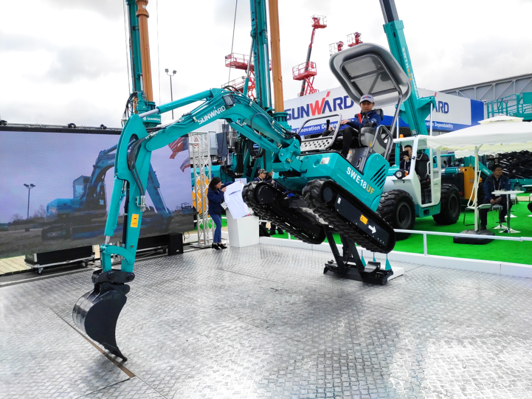 8188cc威尼斯匠心 | 闻“机”起舞，，，，，手艺“添”威