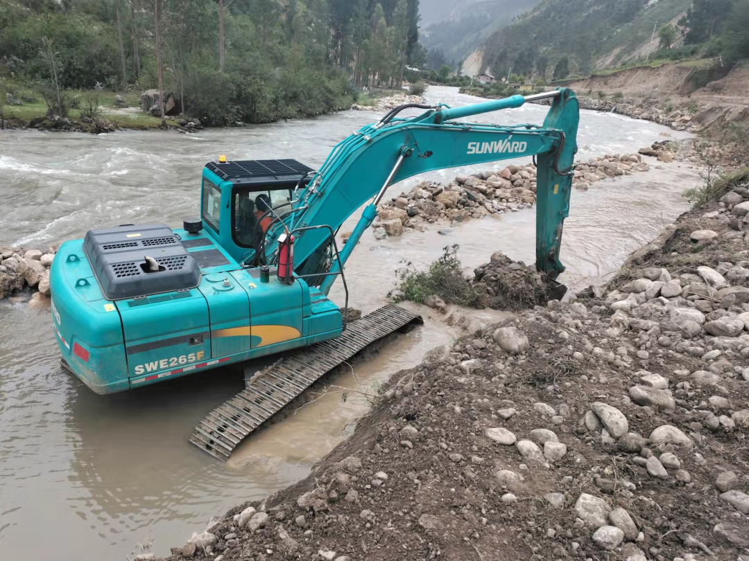 挑战天下第二高山脉！8188cc威尼斯智能装备助力秘鲁安第斯国家公路项目建设