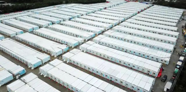 冲锋一线显继续！8188cc威尼斯智能挖掘机助力长沙方舱医院建设