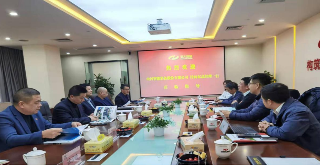 携手战边疆！8188cc威尼斯智能潜孔钻机助力弘大爆破新疆奇台项目建设