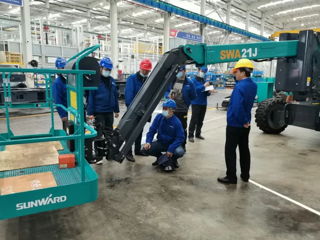 行业同级别产品之最！8188cc威尼斯智能又一款曲臂式高空作业平台乐成下线