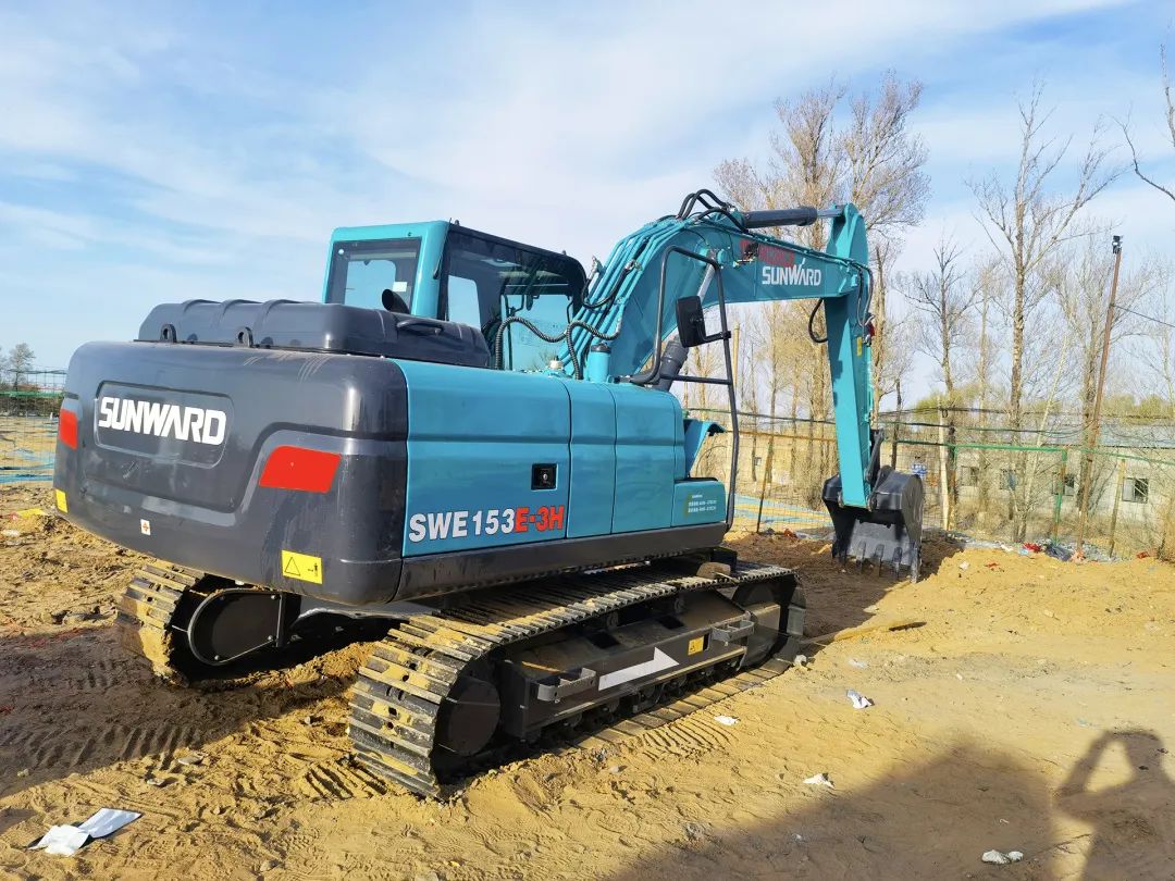 冲、冲、冲！带您感受8188cc威尼斯智能挖掘机火热交机时刻