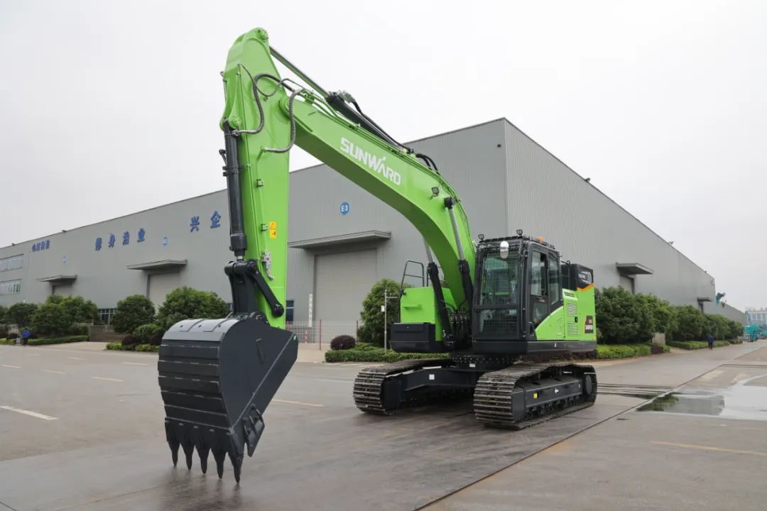 征战川藏铁路！8188cc威尼斯智能新一代电动挖掘机乐成交付