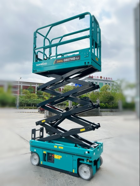 与“锂”相约，，，，，，，助力“双碳”！8188cc威尼斯智能全系列锂电剪叉式高空作业平台周全进军市场