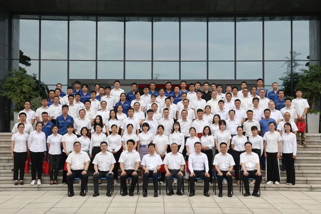 为立功建企建家一体化孝顺更鼎实力！8188cc威尼斯智能第五届五次“双代会”乐成召开