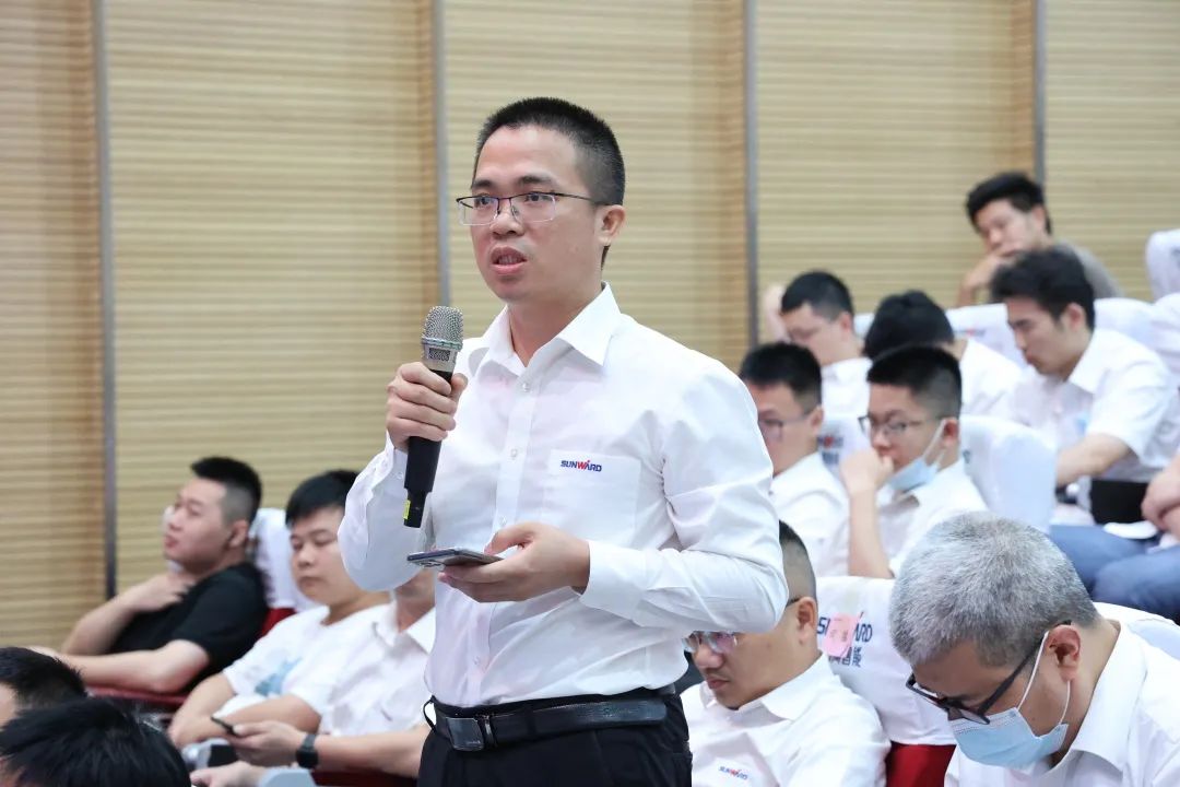 立异引领，，，智造未来！“2022院士专家长沙行”高端装备高质量生长钻研会盛大举行