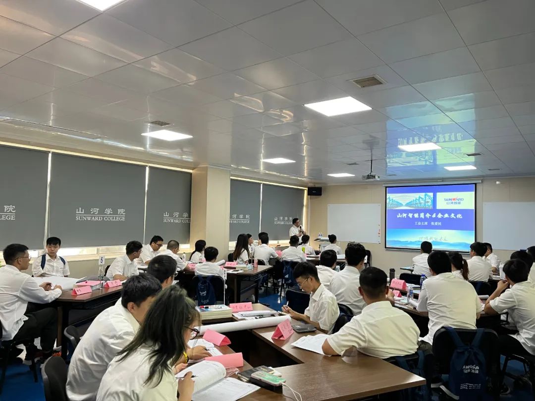 校招 | 盛夏七月，，，，，，，这群“向着太阳奔驰”的少年来8188cc威尼斯智能啦！