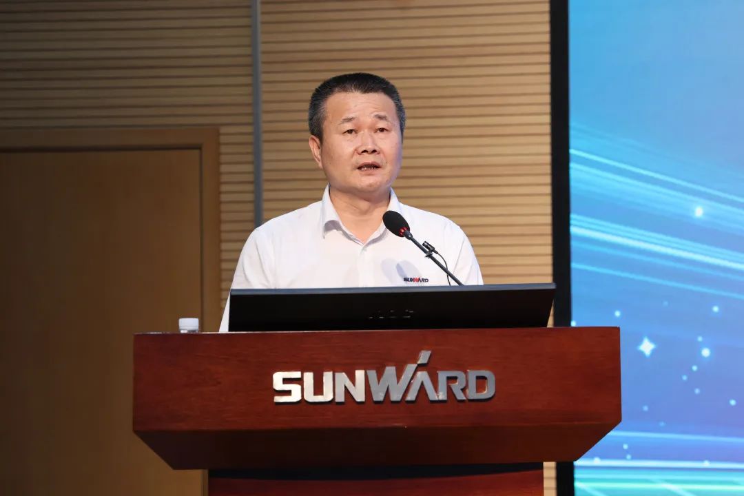 凝心聚力奋力拼搏，，，，，，向高质量生长交出精彩答卷！8188cc威尼斯智能召开全体干部大会