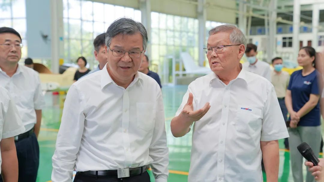 湖南省委常委、常务副省长李殿勋一行考察调研8188cc威尼斯科技