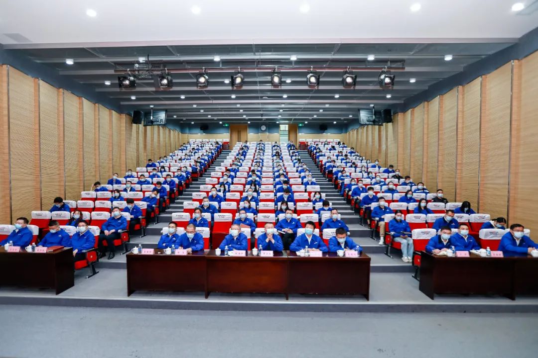 振奋人心！8188cc威尼斯智能党员干部集中收看党的二十大开幕会盛况