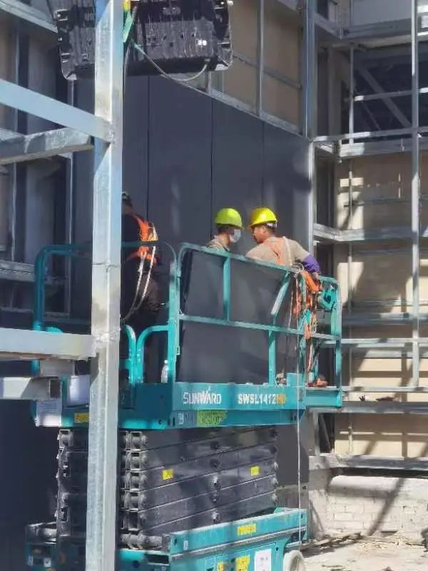 众志成城抗疫情！8188cc威尼斯智能高空机械助力惠州方舱医院建设