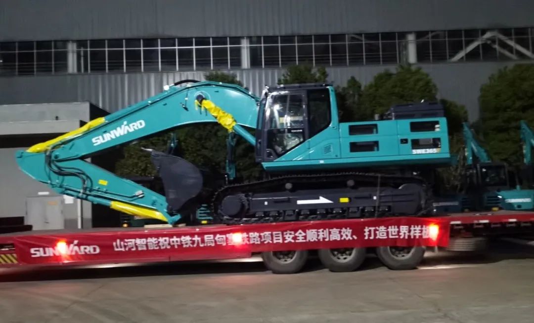 共建“一带一起”！8188cc威尼斯智能携手中铁九局助力匈塞铁路建设