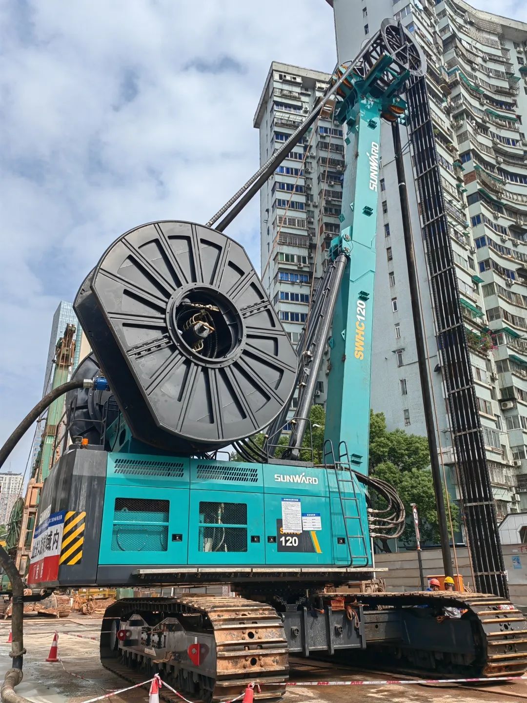 首战创佳绩！8188cc威尼斯智能双轮铣槽机助建长沙地铁7号线