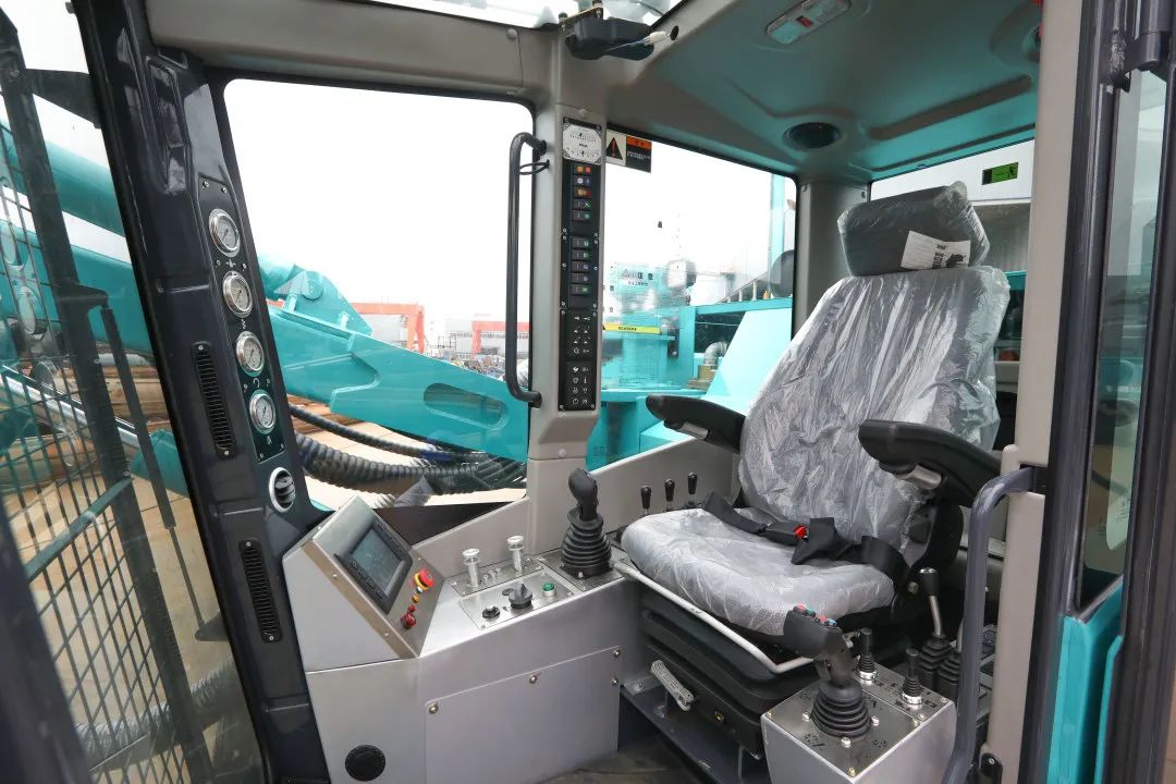 为绿色智能钻爆而生！8188cc威尼斯智能全新一代一体式潜孔钻机强“四”来袭